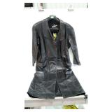 Winlit leather jacket size Small. Two buttons are