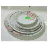 Noritake Azalea china - one 5-pc place setting