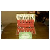 Wm Rogers A1 Plus silver plated flatware in lined