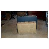 Vintage luggage group, one Samsonite white