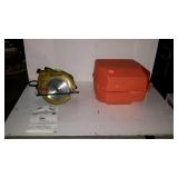 Skill saw does work and does have case