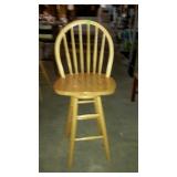Windsor style swivel bar stool, 29" to seat,