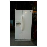 Kenmore refrigerator white some wear 35x30x69
