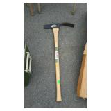 Craftsman garden Maddox new condition