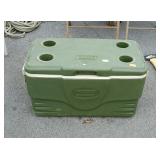 Colman cooler with 4 cup holding spots on lid