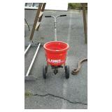 Broadcast fertilizer spreader needs pin replaced