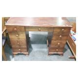 Knee hole desk - 43 x 21 x 30