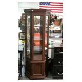 4-shelf curio cabinet with glass shelves & single