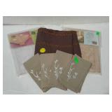 Tablecloths & napkins - two new are vinyl