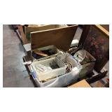 Skid lot of misc household stuff, picture,