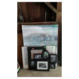 Group of wall decor hangings, big paint on