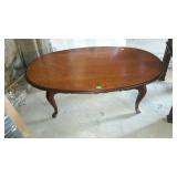 Coffee table, Queen Anne footed oval shaped,