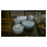 Collection of glass dinner plates, 26plates, 15