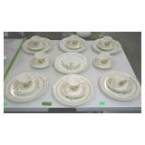 Corning dinnerware, 24-pcs Corner Stone floral