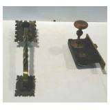 Door Hardware, 2 pcs old brass knob latch, and