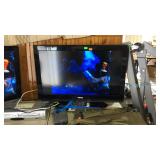 Toshiba flatscreen tv with remote and owners