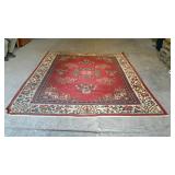 Large oriental room rug, does need to be cleaned,