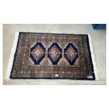 Door mat rug, deep blue & beige tones, like new