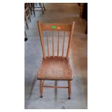 Plank bottom spindle back side chair