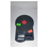 Pelouze digital scale, model SP5, capacity 5