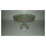 Cake / snack pedestal dish with saw tooth edge -