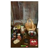 Christmas home decor - Nativity set, pedestal