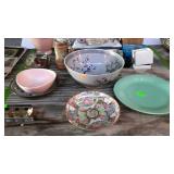 Misc china and decor group, Fiesta dinner plate,