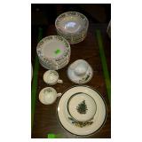 Misc Christmas decor china, 3 pcs England plate