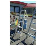 5ft aluminum step ladder ready to work, seller