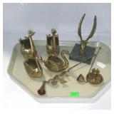 Tray lot of brass figures and brass items