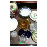 Group lot: dishware, bowls, cookie jar, etc.
