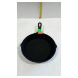 Lodge 5SK. Cast iron skillet. Nice seasoned