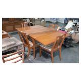 Drop leaf kitchen table with two extra leaves and