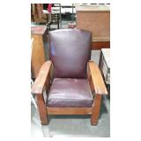 Leather chair, does need to be cleaned