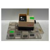 Minette slide viewer, battery operated and a case