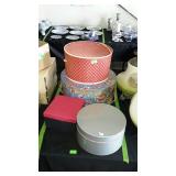 Gift boxes and hat boxes