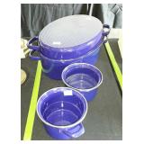 Blue roaster pan and two small pots