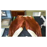 English equestrians riding pants not sure of size