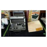 Two Kodak instamatic M80, Kodak carousel