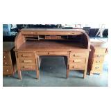 Roll top desk, with interior drawer and bank