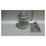 Black & Decker juicer, appears to be almost new,