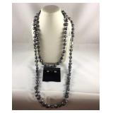 Fresh Water Pearls Necklace and Earring Set.