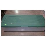 Tote with lid - long & low