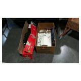 Group lot, includes small Christmas tree and