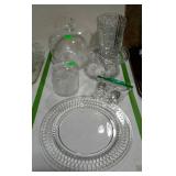 Crystal and glass group  to includes a cake plate,
