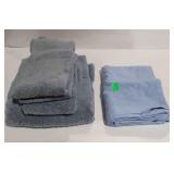 Group lot includes towels and a sheet