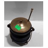 Small cast iron fire starter