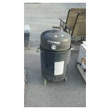Brinkman smoke n grill, needs cleaned shows