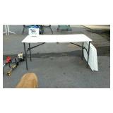 Lifetime poly folding table 5ft