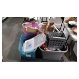 Skid lot, includes toys, pictures, glassware